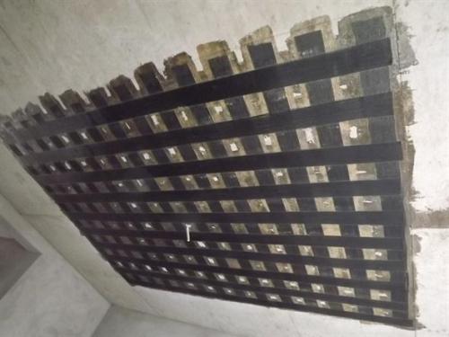 阿荣楼板加固
